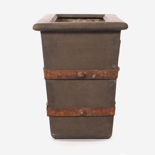 La Terre Trough Planter