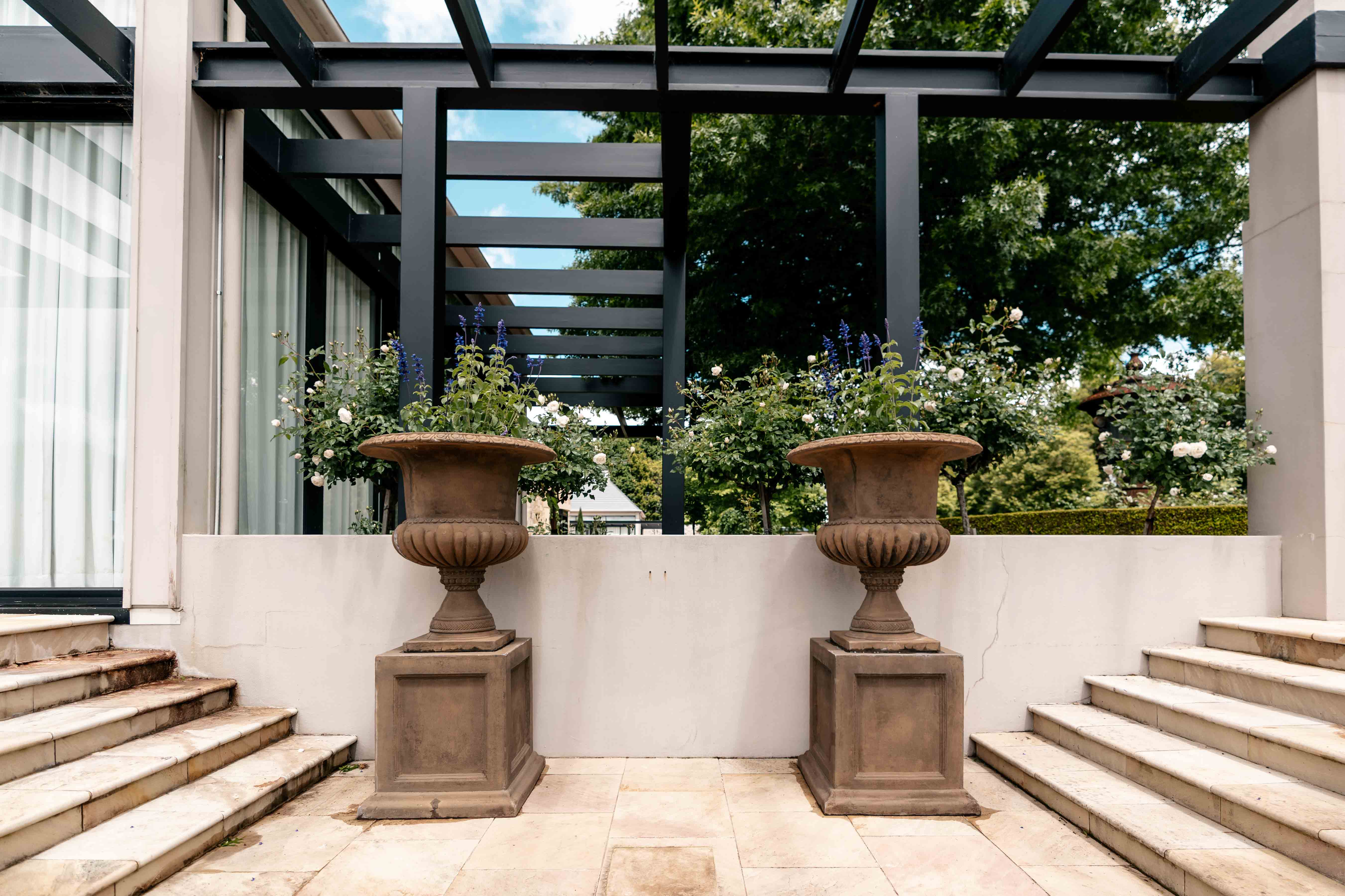 Garden - Planters & Urns