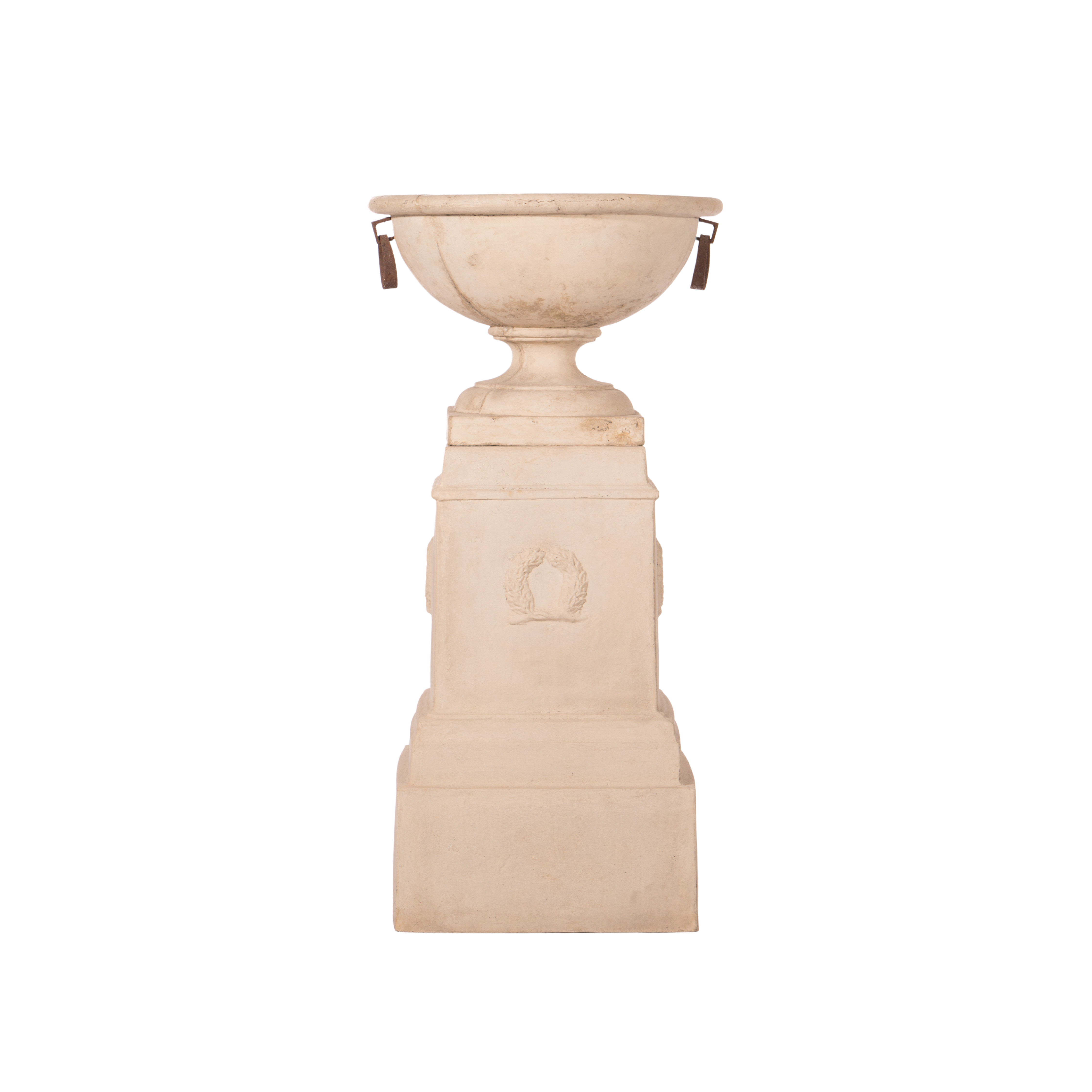 Agora Urn with Metal Rings