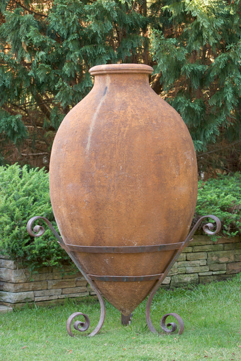 Splendido Urn With Metal Stand