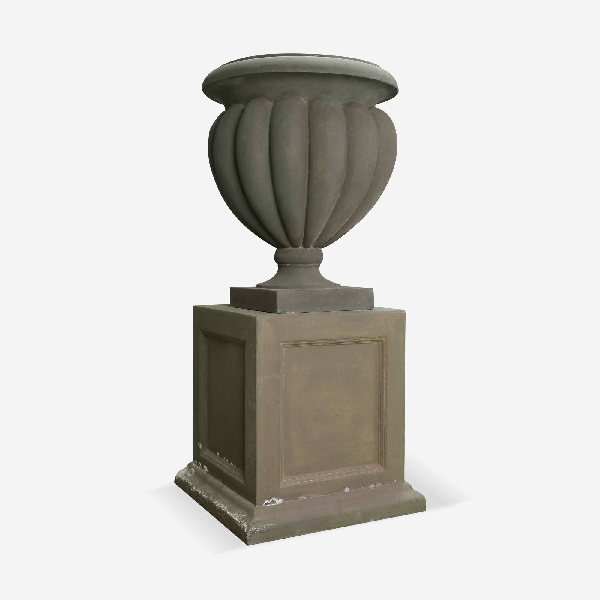 Regent Urn